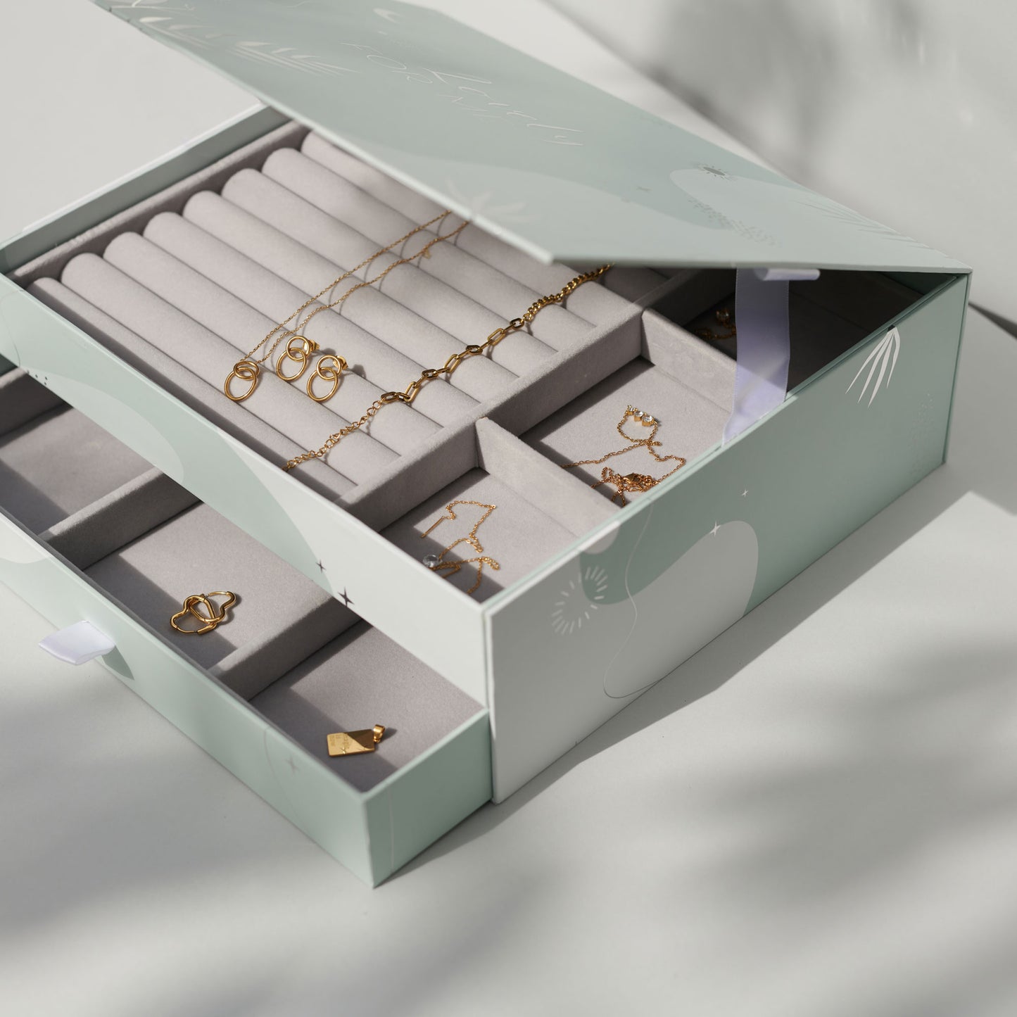 2 Schmuck-Tabletts und Spiegel (Ergänzung zum Adventskalender mit Schmuck für Frauen 2024)