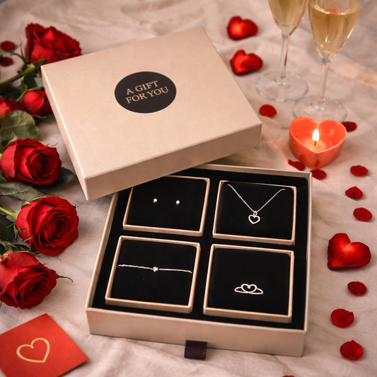 LOVE-Special: Schmuckbox mit 4 Schmuckstücken - Echtschmuck