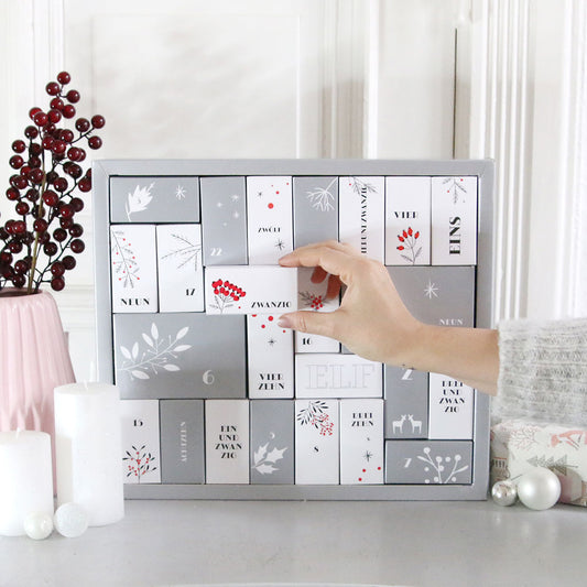 Adventskalender mit Schmuck für Frauen 2022 - Restock